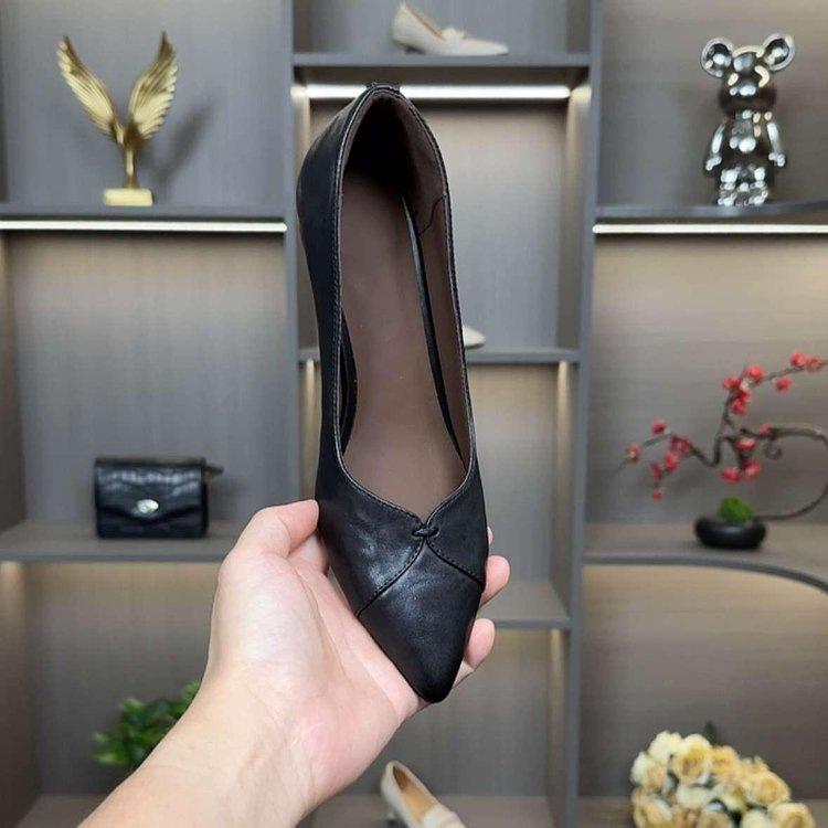 Scarpe a tacco alto stiletto con abbinamento di colori in stile retrò francese, nuove per l'autunno, con scollo a V, superficie morbida, scarpe singole eleganti