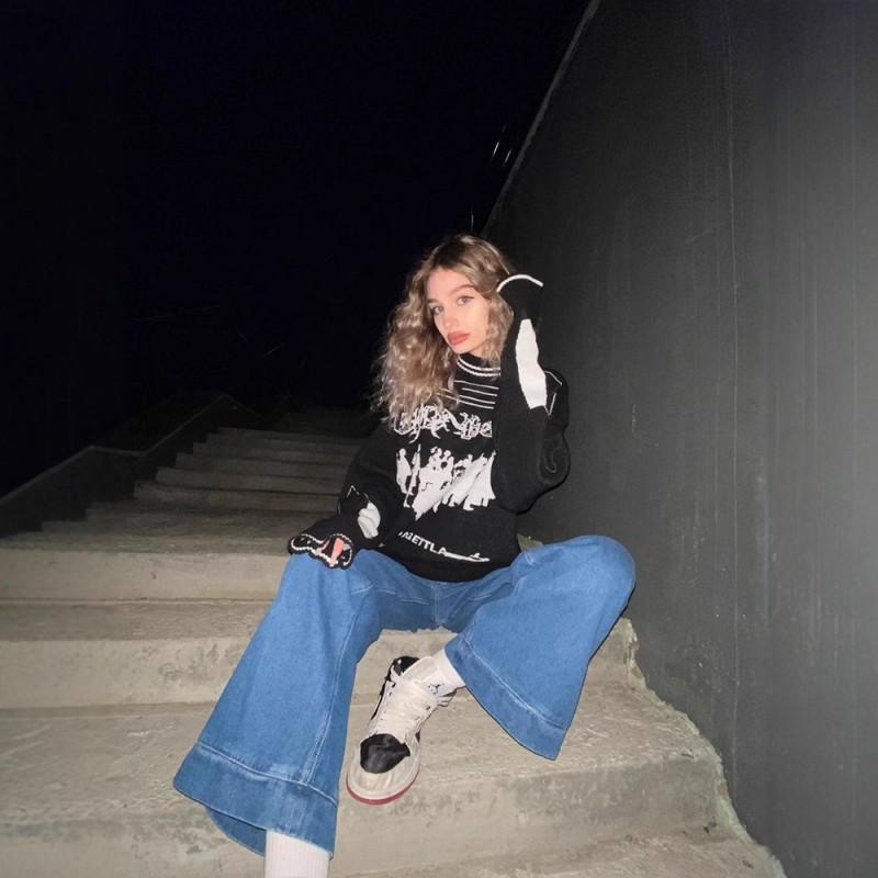 Womens Oversized Crewneck Knit Sweater With Graphic Print Loose Fit Long Sleeve Pullover Streetwear Style