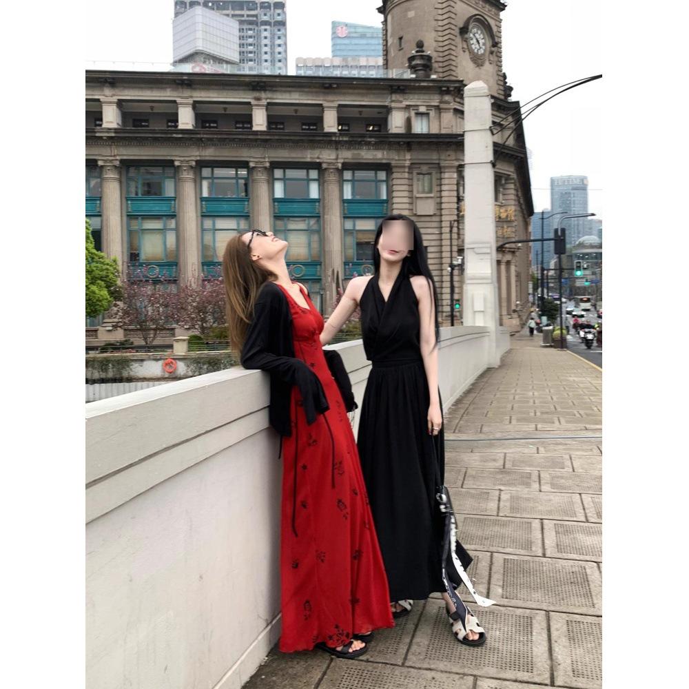 

Yujie Romantic Red Print Long Sling Dress – Summer Wilderness Collection L (suggested 50-55 kg)