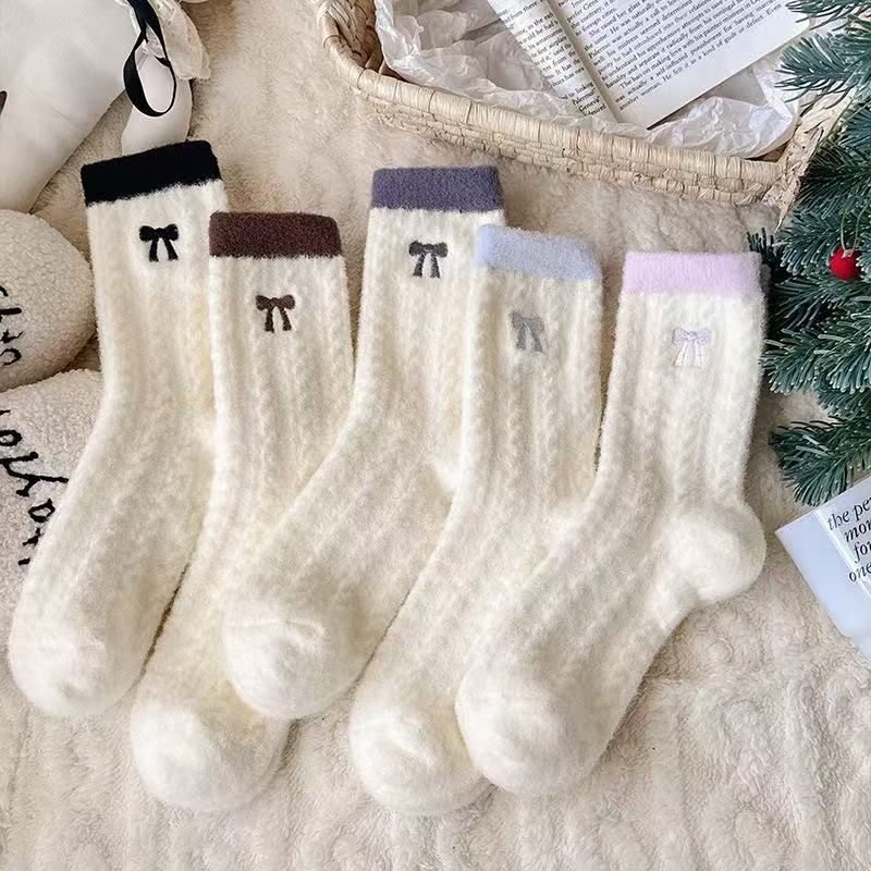 Thick Australian Fleece Women's Socks for Autumn and Winter, Winter Warmth, Color-blocked Pile Socks, Bow Embroidery, Fleece Home Socks