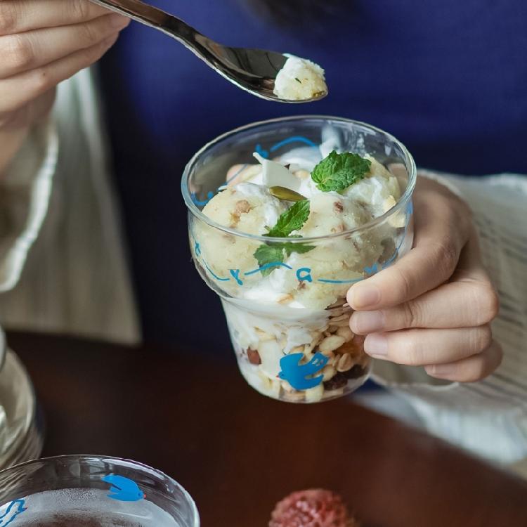 Clear Glass Dessert Dish with Round Rims for Showing Layer and Serving Ice Cream, Puddings, Fruit, Yogurt, or Salad