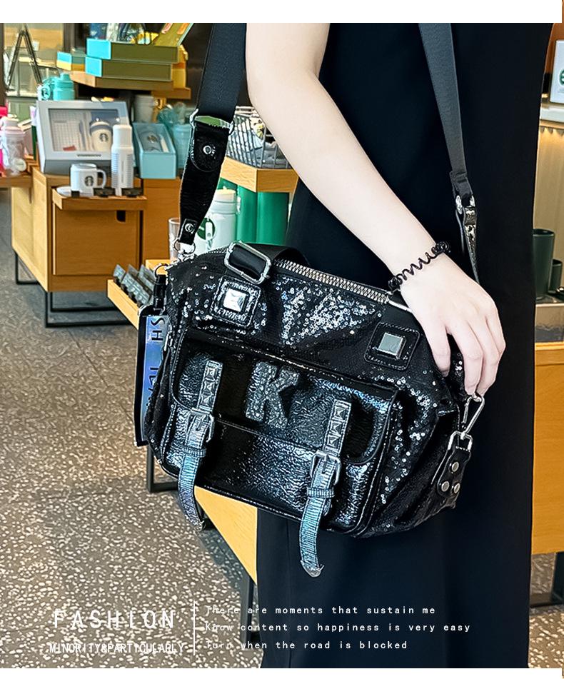 Luxusní dámská crossbody kabelka z roku 2025: Velká kapacita, evropská a americká móda, ideální pro maminky