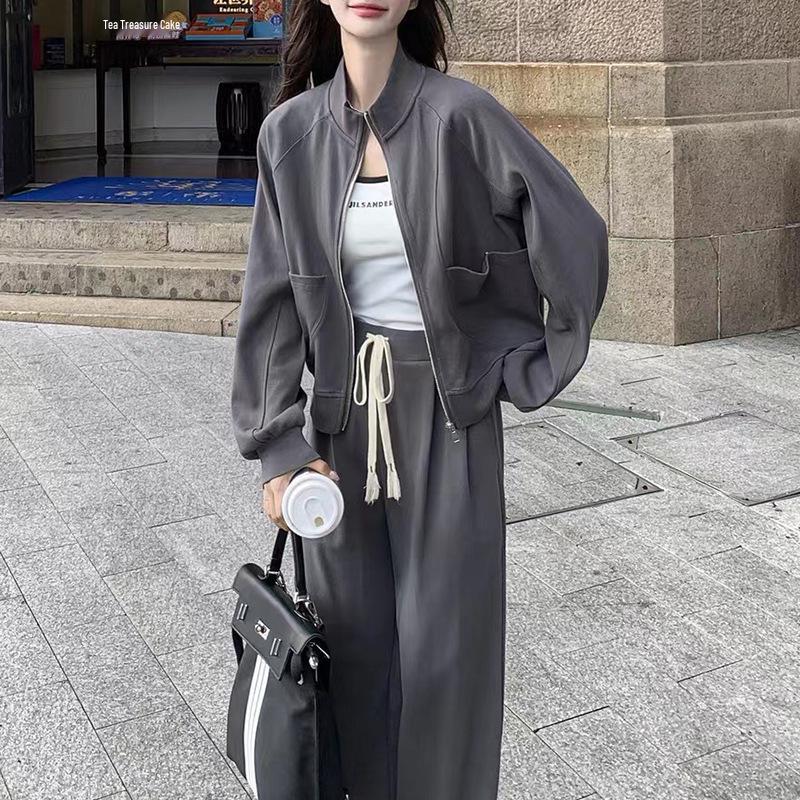 Damen Graues Sweatshirt und Hosen Set - Herbst 2024 Modetrend