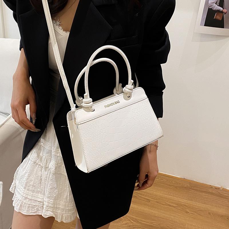 Handbag Women's New Spring and Summer Premium Texture Niche Large Capacity Retro Handbag Tote Messenger Bag