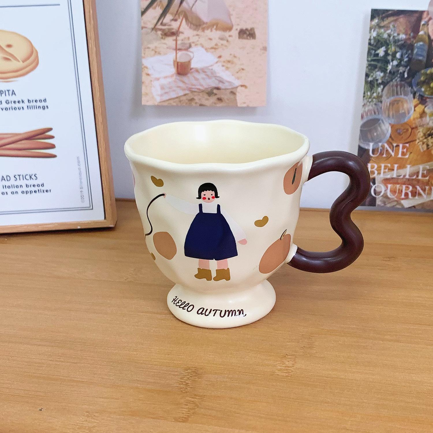 

Художественная керамическая чашка Высоко выглядящая ретро кружка Девушка Офис Дом Чашка для питья воды Чашка для завтрака и кофе 301-400ml