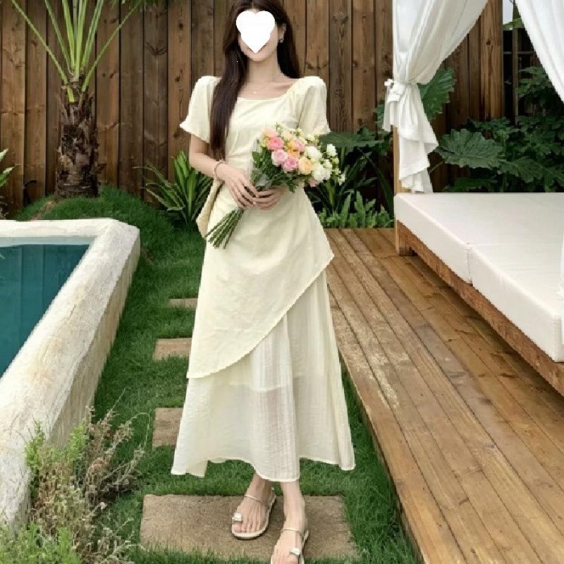 Summer new fashion temperament Korean version of versatile square collar pleated bubble sleeves waist thin dress women's trend