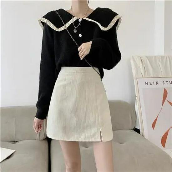 2022 Autumn/Winter Women's High-Waist Retro Corduroy A-Line Skirts: Anti-Exposure, Slim Fit, and Split Design