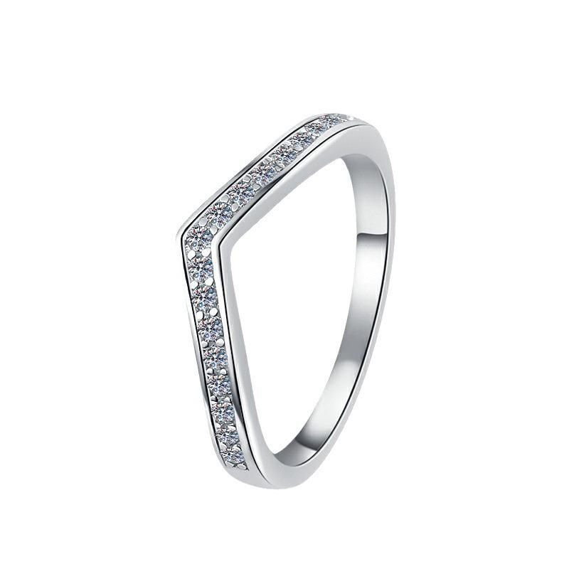 925 Sterling Silver V-Shaped Moissanite Stackable Band Ring - Fashionable Sweet Finger Jewelry
