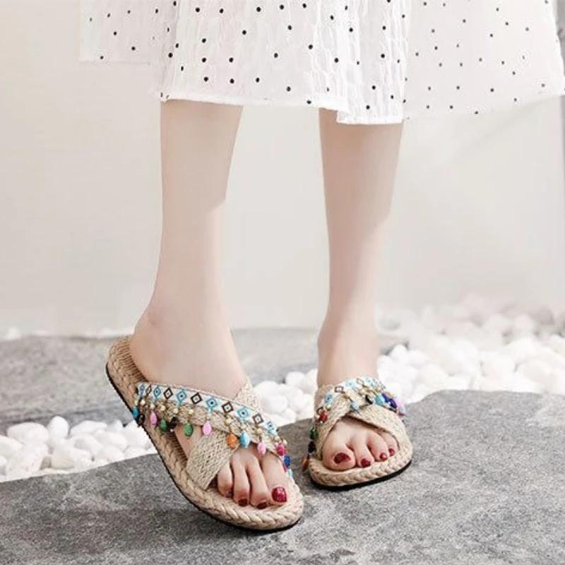 Geflochtene Damen Hausschuhe Draußen Flache Schuhe für Damen Neue Kollektion Mode Pantoletten Wasserdicht Sommer Schuhe Top Designs Sandalen