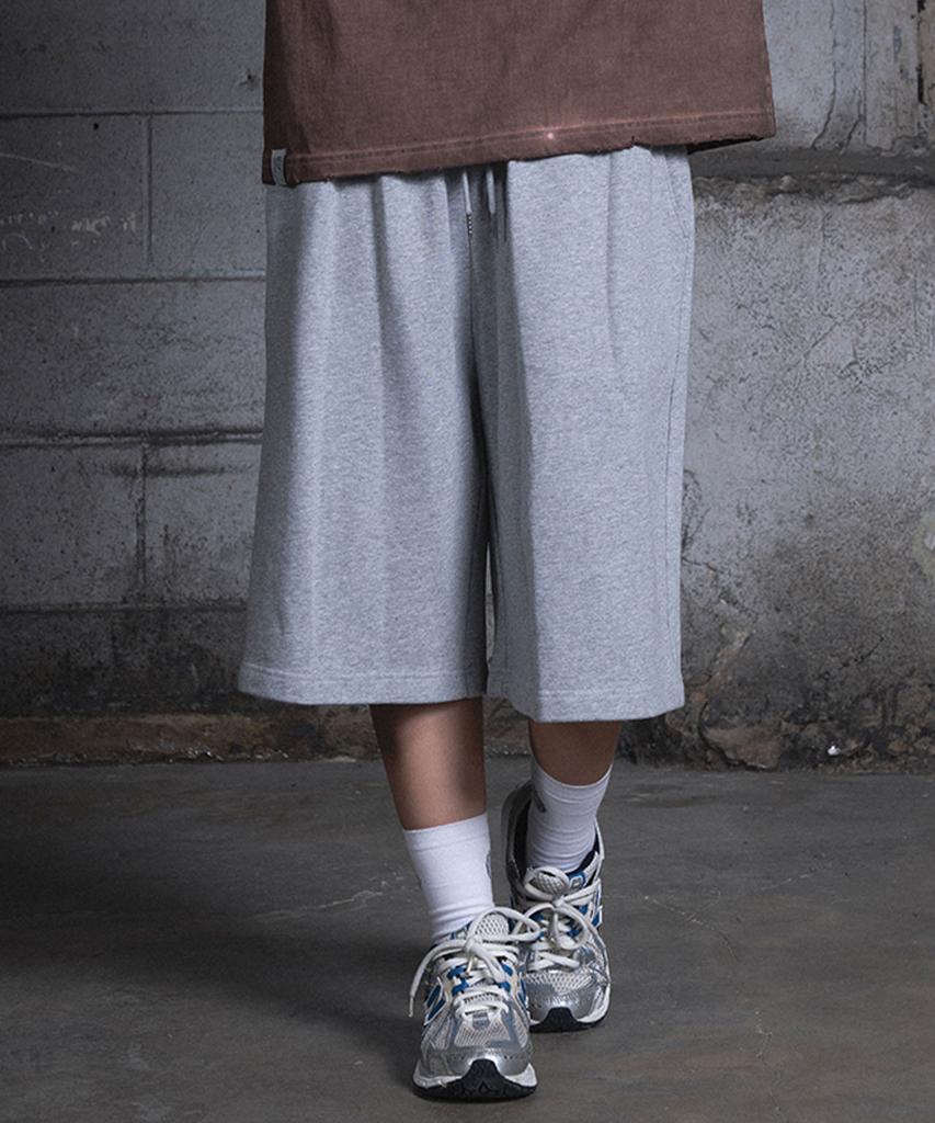 Aejyuttingkeumamaindeu Mineral Wave Bermuda Pants_Gray