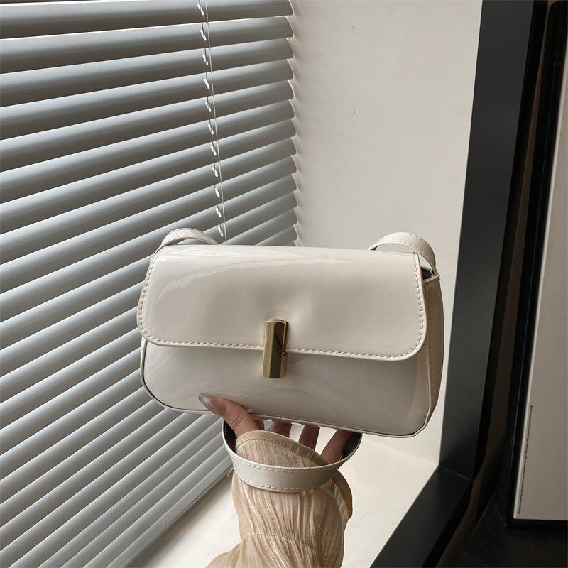 Small Bag Women's Versatile Small Square Bag Summer New Shoulder Bag Simple Lock Fashion Women's Bag