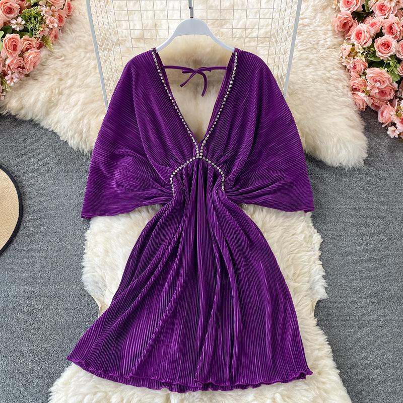 

Высококачественное сексуальное темпераментное свободное плиссированное платье с v-образным вырезом и открытой спиной на талии и рукавами «летучая мышь» One Size