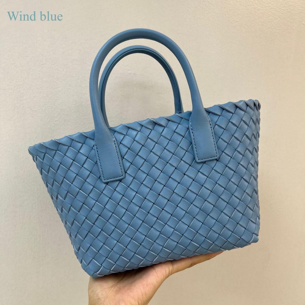 Hand Woven Mini Double-sided Pure Sheepskin Vegetable Basket Women's Bag Large Capacity Carrying Crossbody Bag Commuting Tote Bag