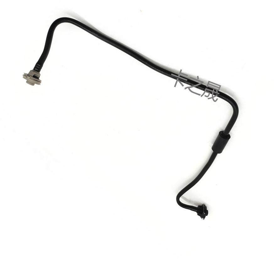 Volkswagen A6 Q7 Auxiliary Water Tank Return & Vent Hose 4G0121081ED 4G0121081DL