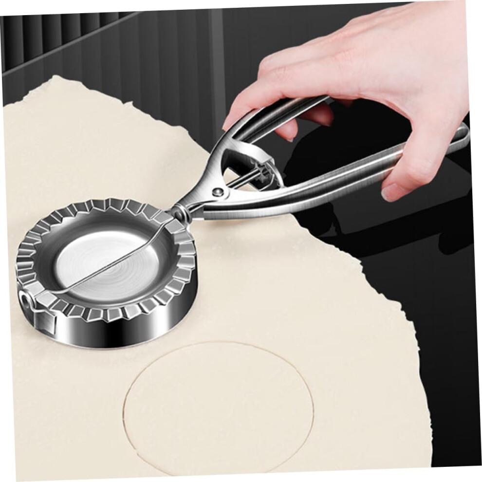 Stainless Steel Dumpling Maker - Easy-to-Use Knödel Forming Tool for Kitchen, Adjustable Size and Durable Design