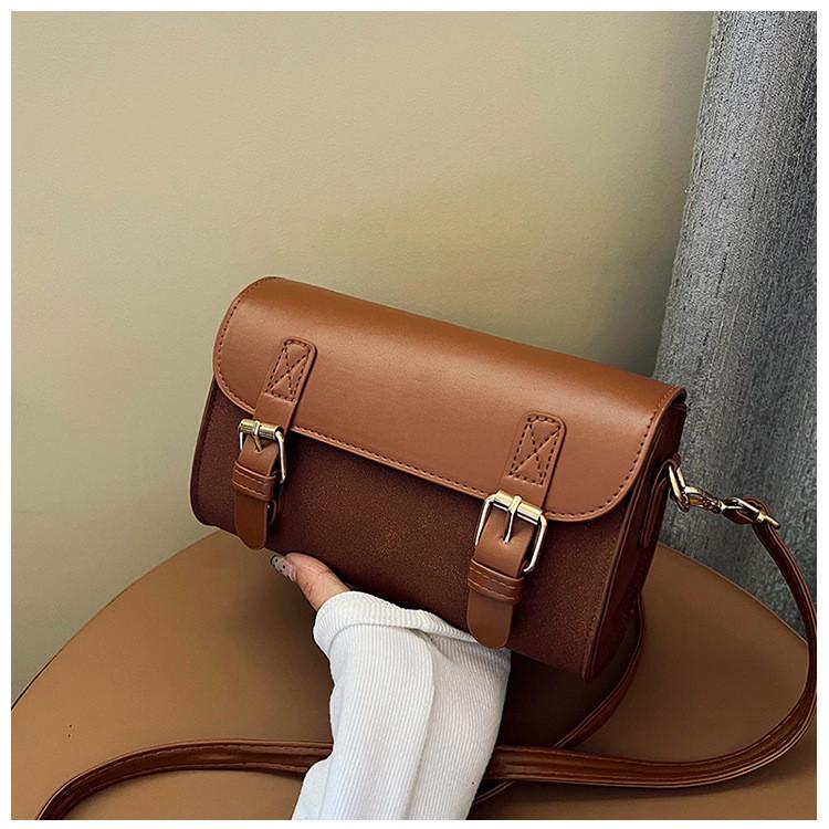 Elegante Borsa a Tracolla Marrone da Donna con Fascino Vintage e Praticità Quotidiana