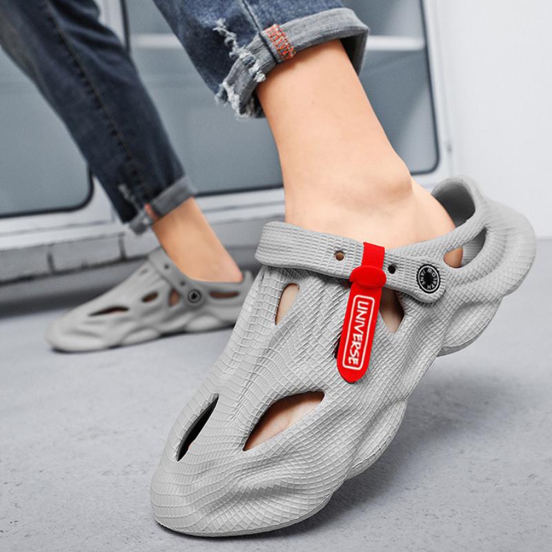 Fashion Summer Men's Slippers Outdoor Beach Shoes Lightweight Comfortable Casual Shoes Breathable Non Slip Soft Sandals Pantuflas Hombre