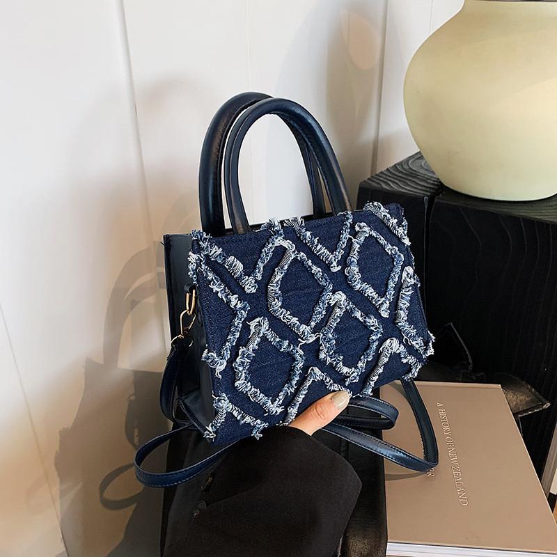 Stylish Minimalist Shoulder Crossbody Bag Trendy Small Square Handbag For Summer 2024 синий