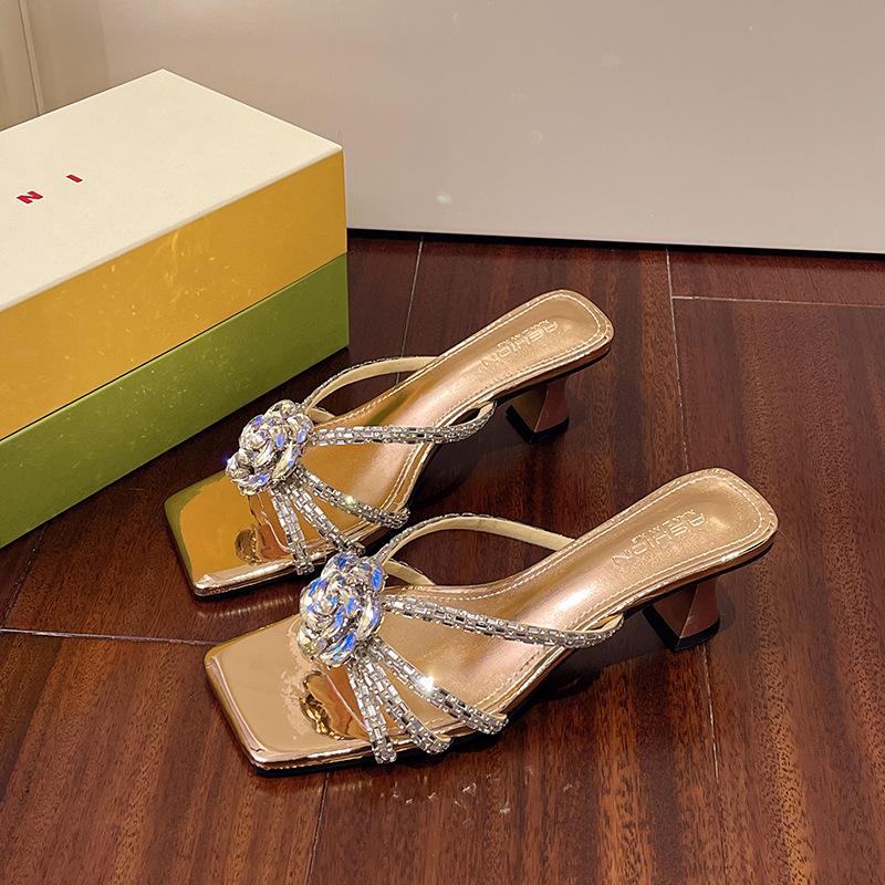 Summer new fashion rhinestone flower medium heel slippers versatile temperament thick heel cool slippers