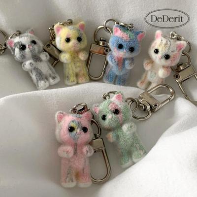 Krabičky na mince, svorky, přívěsky – Přívěsky