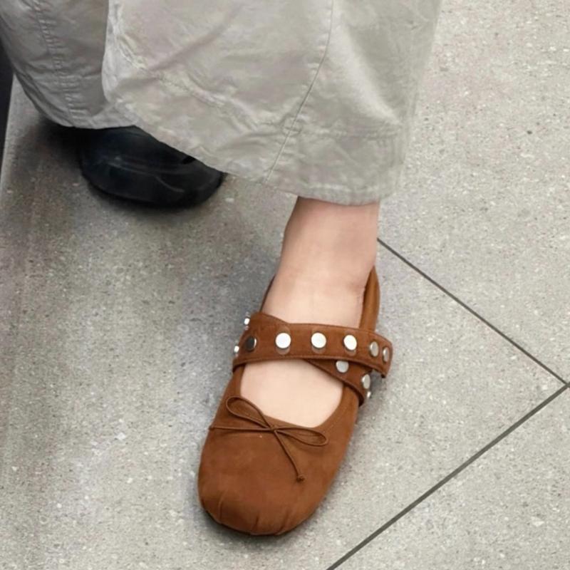 2025 New Autumn New Style Flat Rivet Ballet Flats for Women, Bowknot Round Toe Rivet Mary Jane Shoes for Women