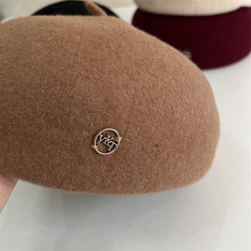 

The new spring and autumn wool beret shows the face small casual versatile painter hat three-dimensional shape beret children M（56-58cm） темно-коричневого кольору