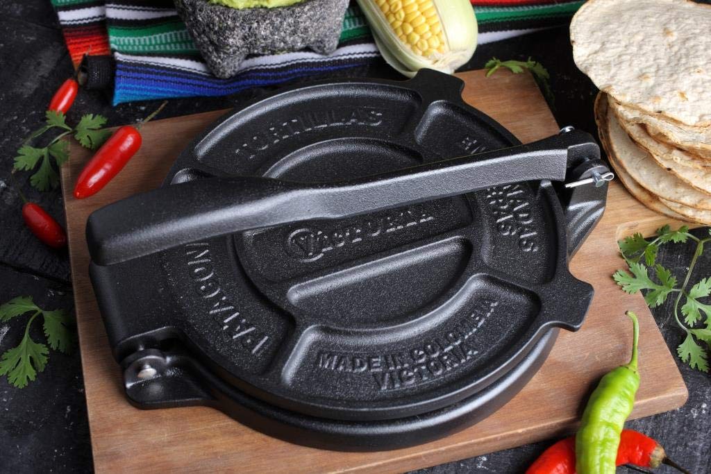 Japonský lis na tortillu VICTORIA palec Victoria TOR002 Litinový lis na tortilla lis na taco lis Burrito Nachos Mexiko Mexické jídlo Chipsy tortilla Lněné semínko