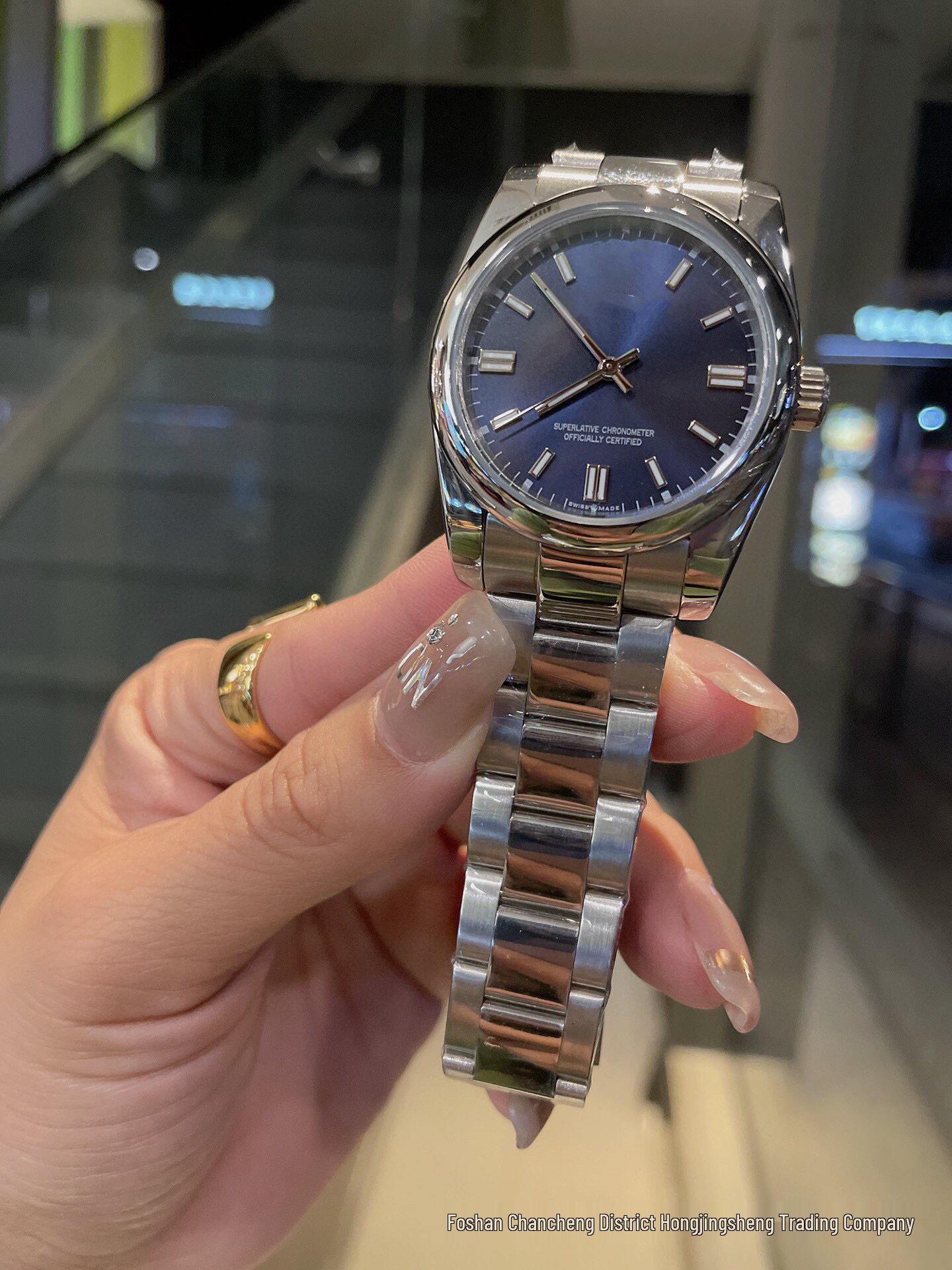 

Годинник Candy Color Oyster Date Quartz - Унісекс, Повсякденна Мода від Danny Road Women s