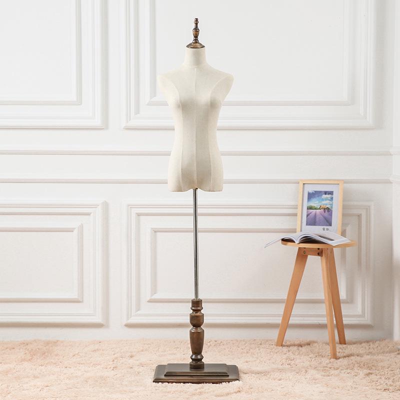 Korean Style Female Mannequin for Clothing and Wedding Dress Display
