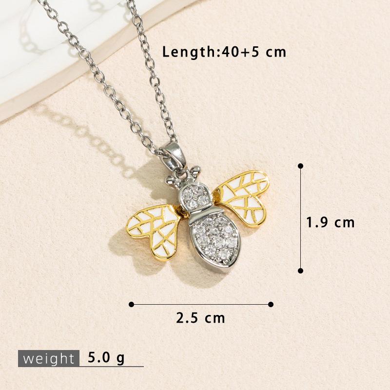Multicolor Little Bee Pendant Necklace: European & American Style, Simple Oriental Pastoral Design for Women