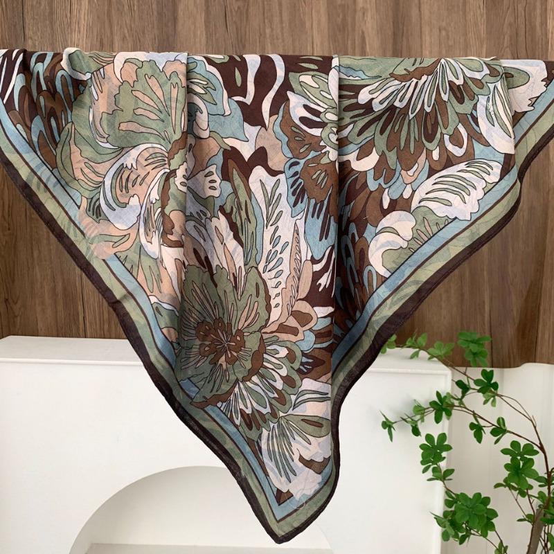 Square scarf new neck scarf scarf small shawl travel bag headscarf versatile cashew flower silk scarf