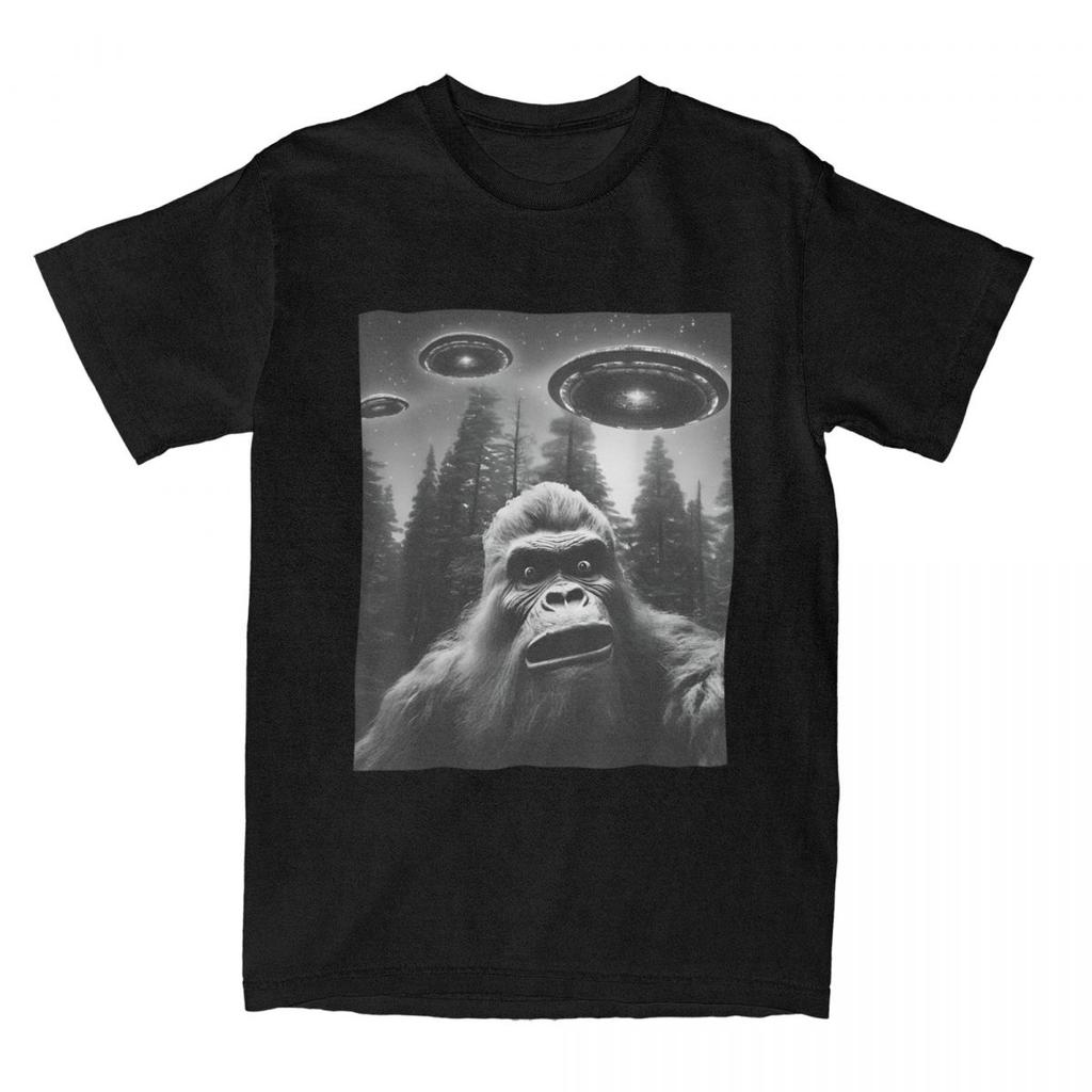 Funny Graphic Bigfoot Sasquatch Alien UFO T Shirts for Unisex Cotton Vintage TShirt Bigfoot Selfie Spaceships Tees Tops Printing