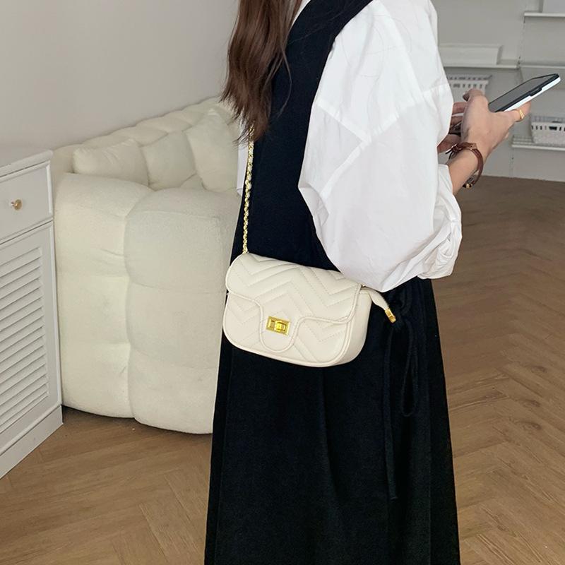 Versatile messenger bag women's summer new trendy diamond chain bag small square bag shoulder bag