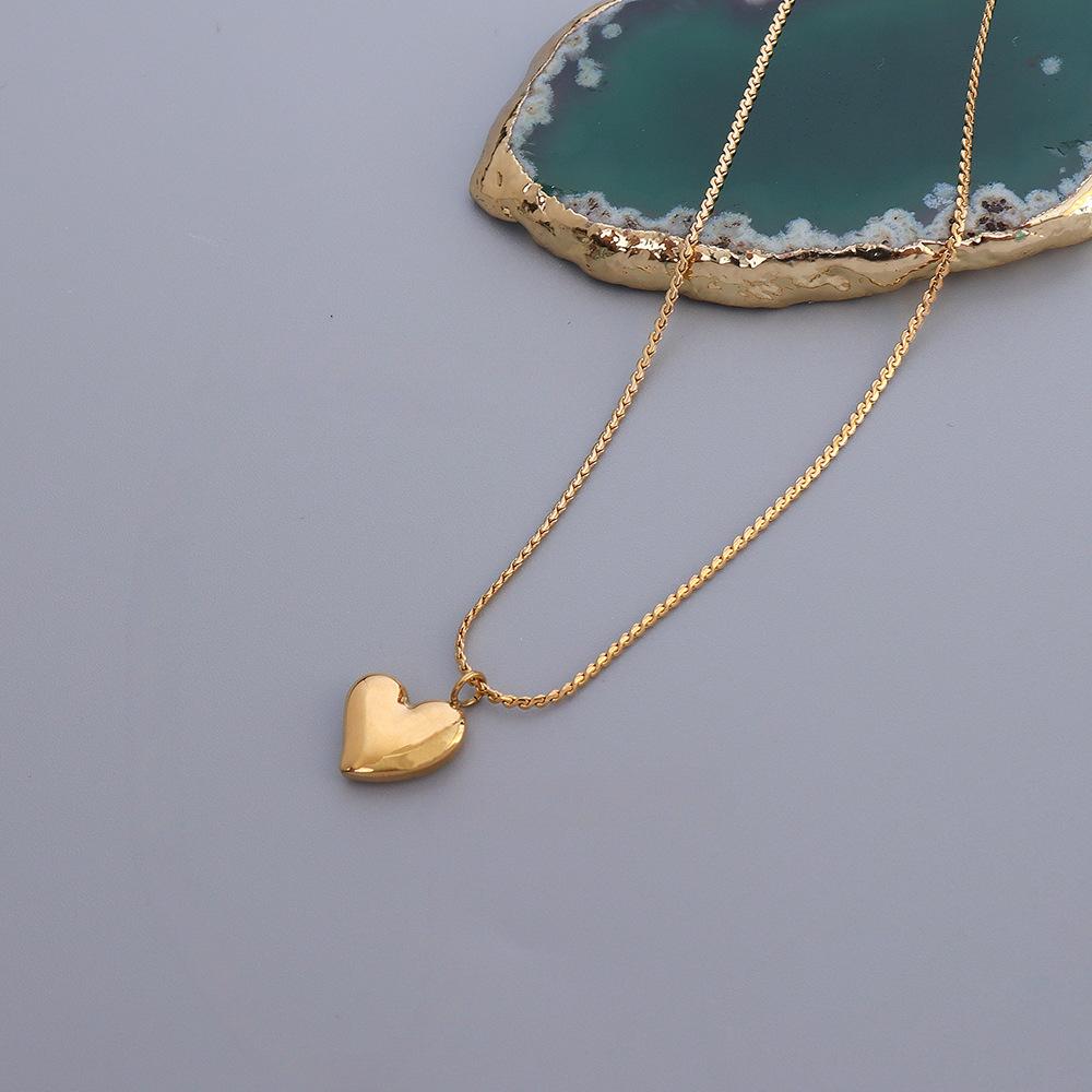 Niche Design Simple Temperament Peach Heart Love Necklace Women'S Neck Chain Jewelry Titanium Steel Plated 18K Gold Jewelry Women