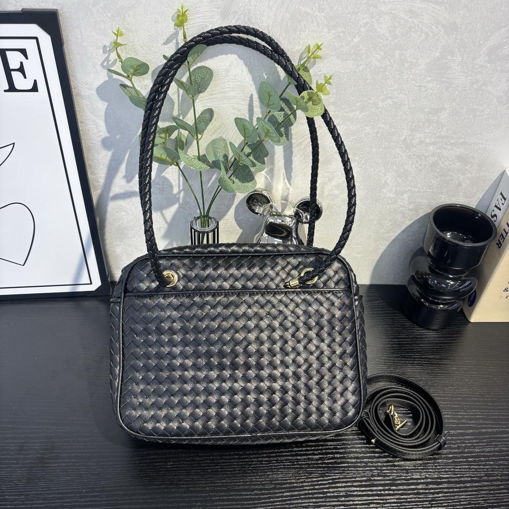 New Leather Woven Camera Bag Tofu Bag Niche Retro Boston Women's Bag Cross-border Fashion Shoulder Messenger Bag