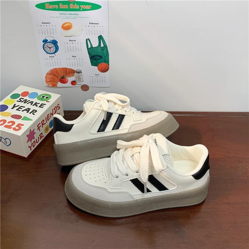 2025 spring thick-soled heightening little white shoes women's new retro soft-soled German training casual versatile ins sports shoes