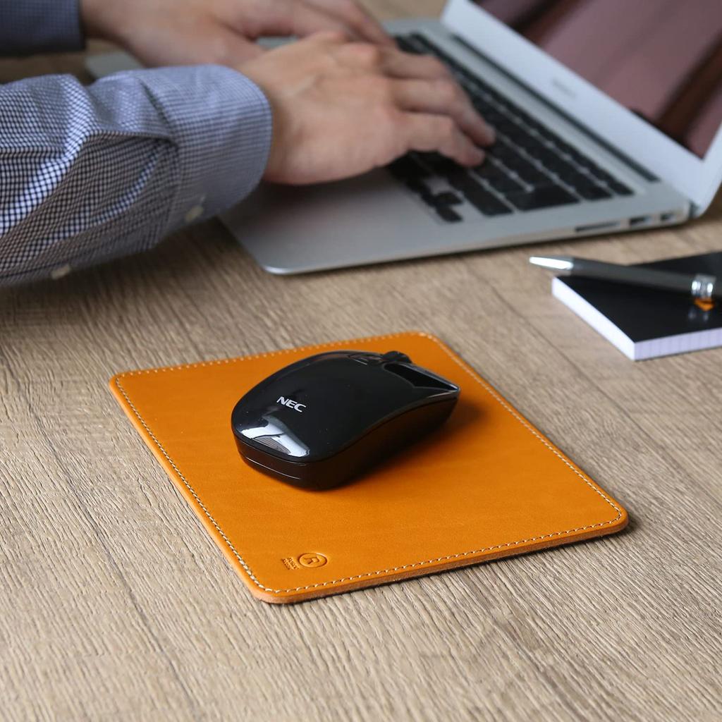 PORCO ROSSO Leather Mousepad Made with Tochigi Genuine Made in Personalized Engraving Simple Suitable for Men and Perfect Gift for Entrance 60th