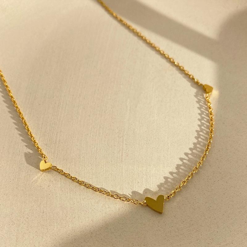 Exquisite Heart Clavicle Chain: Colorfast French Titanium Steel Necklace 18K Gold Plated