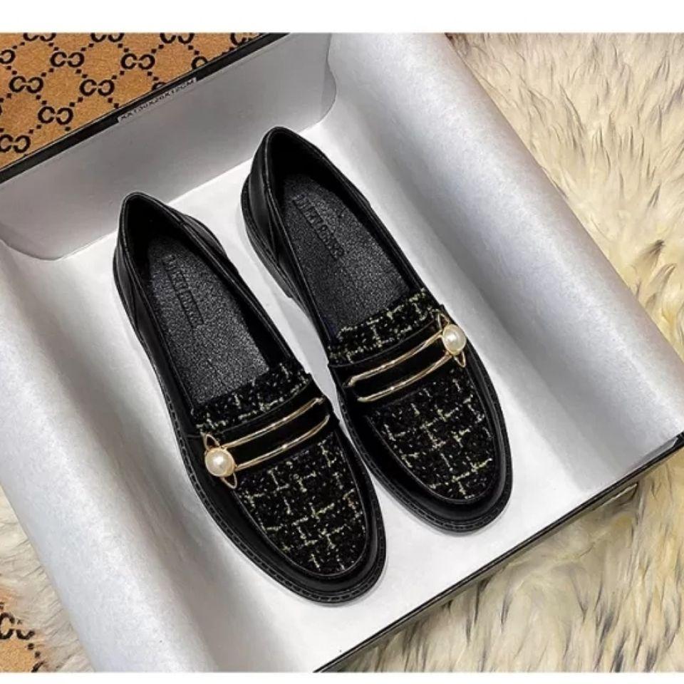 2025 Women's Shoes Fashion Personality British Style Thick-soled Wild Wide-footed Casual Loafer Sexy Solid Color Leather Shoes