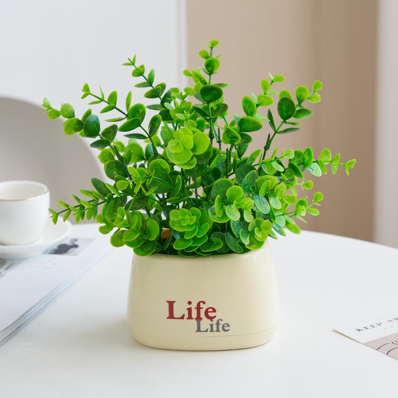 

Искусственная композиция из подсолнухов для украшения обеденного стола или гостиной