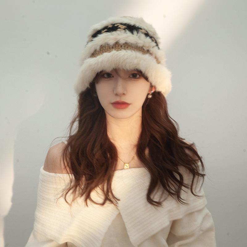 Autumn and winter new red lion hat women's warm versatile face small bucket hat cute rabbit hair handmade knitted hat