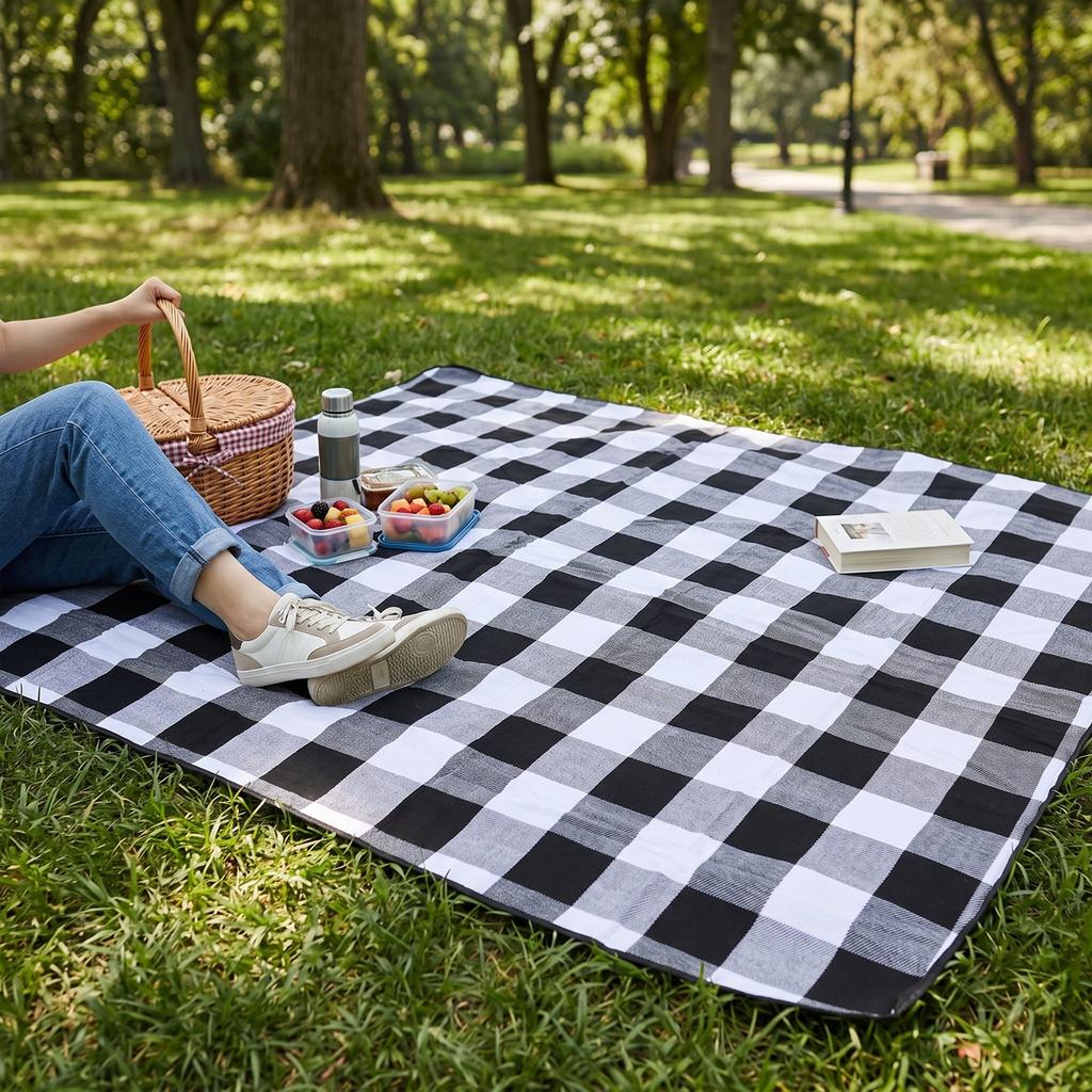 Picnic Blanket Waterproofing Sand Proof Extra Large Foldable Portable Outdoor Camping Mat for Park Yard Lawn Garden
