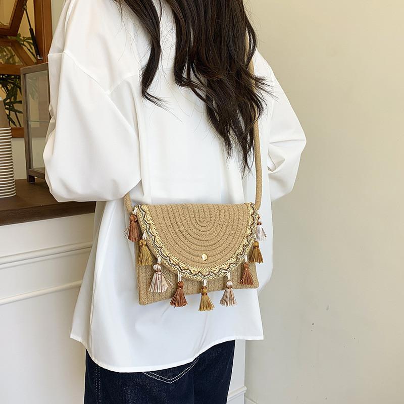 Summer Trend Small Saddle Bag With Seamed Design For Street Fashion Look