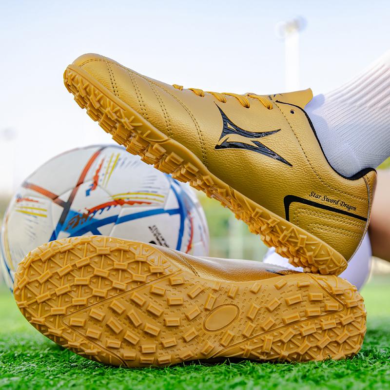 Fashion Green Men's Football Training Shoes Size 35-46 Soccer Turf Shoes Unisex Professional Indoor Futsal Sneakers Men