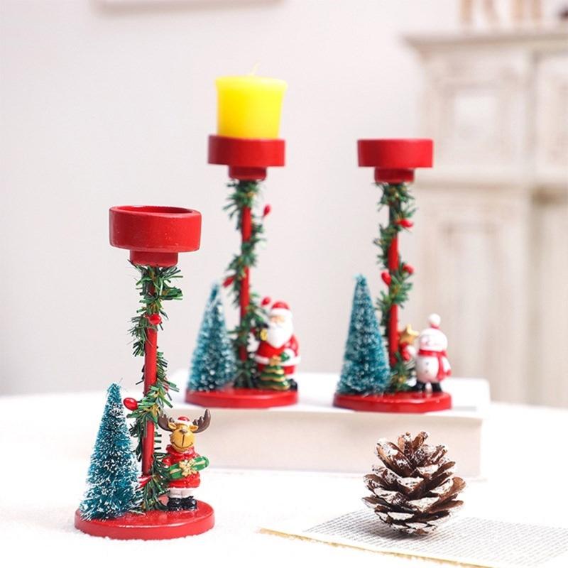 Elegant Christmas Themed Candle Holder Resins Constructions Candle Stand for Home and Office Decoration