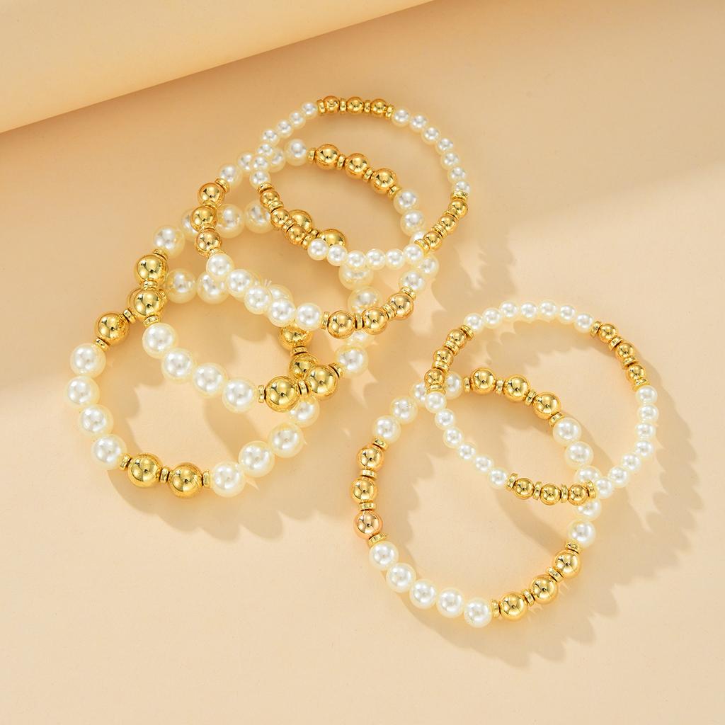Set da 6 Pezzi Semplice Braccialetto con Perle Finte Rotonde per Donne Elegante Colore Oro Bianco Set di Braccialetti Fatti a Mano Gioielli Impermeabili