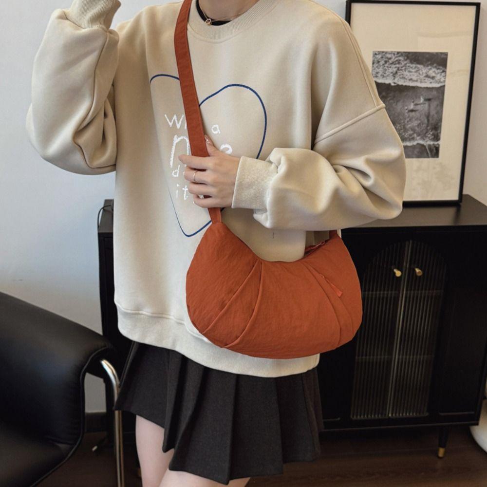 Korean Style Zipper Dumpling Bag Lightweight Sports Messenger Bag Nylon Shoulder Bag Male/Female