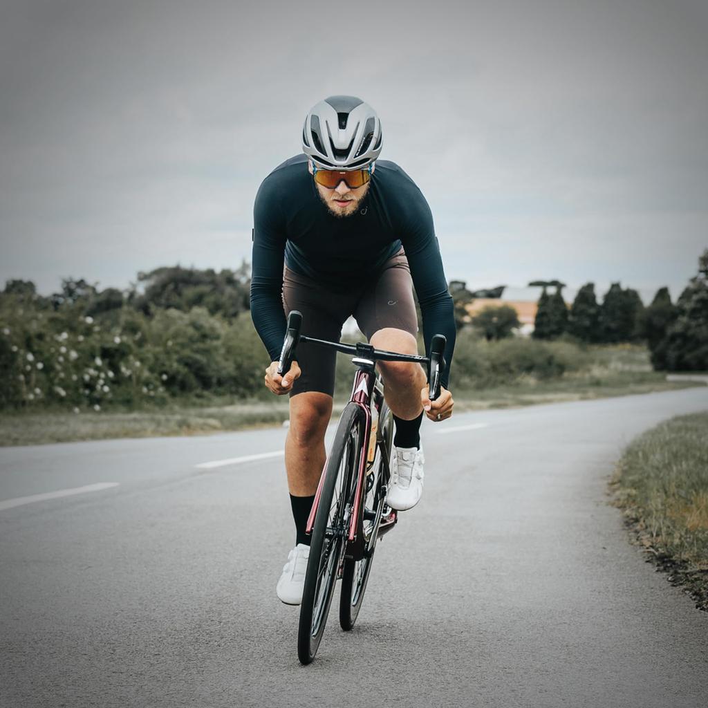 RAVEMEN FR160 Front Bicycle Road Bike Bicycle Safety Auxiliary Light for and WAHOO Cycle 160 Mode 6 Dimming Battery Level IPX6 Not Face the PSE