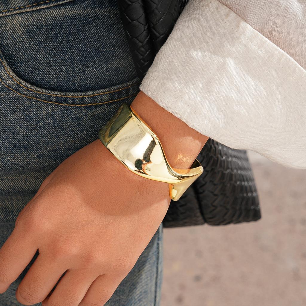 Irregular Geometric Twisted Metalic Openning Bangles for Women Minimalist Punk Smooth Cuff Bracelets Party Pulseras Mujer K