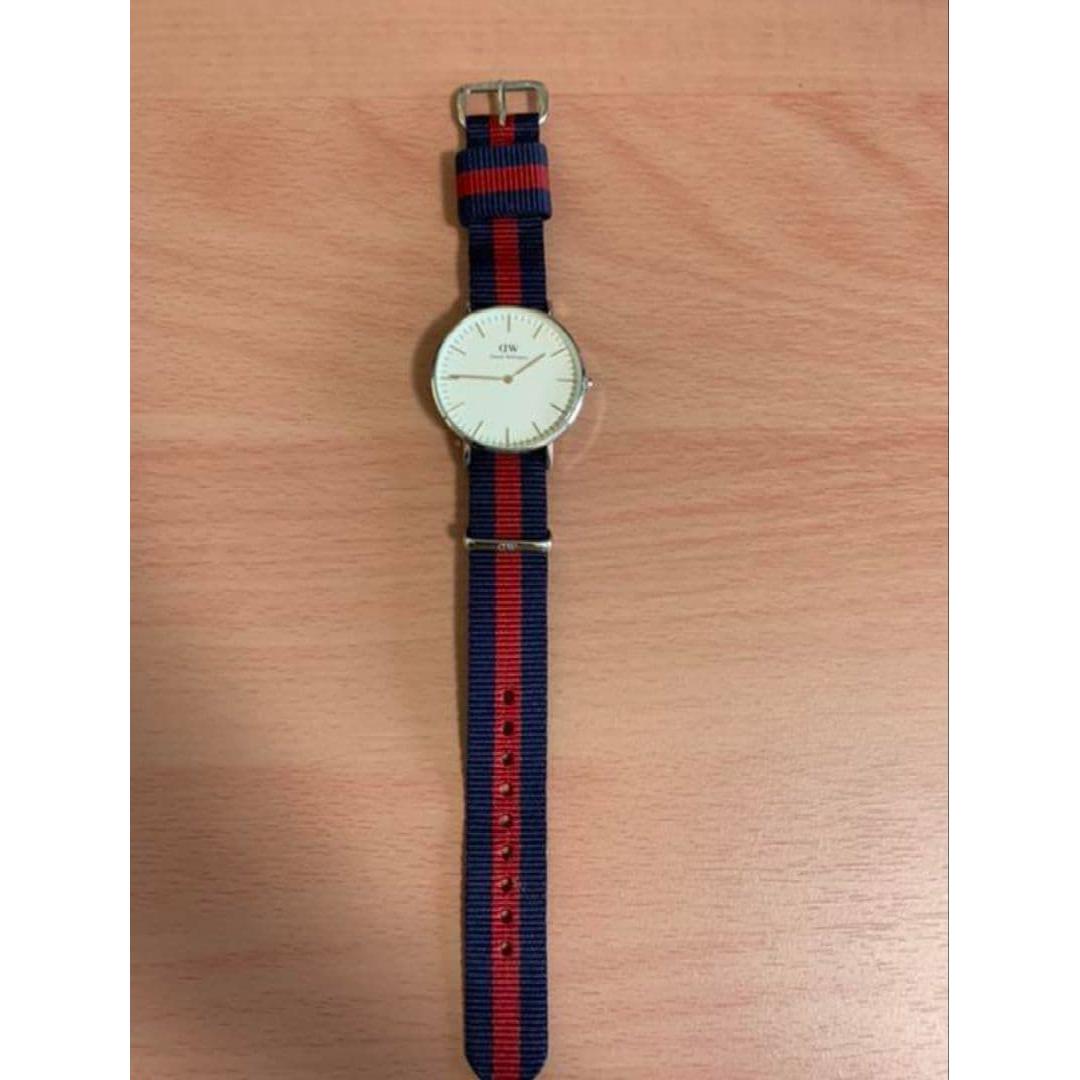 Подержанные часы daniel wellington